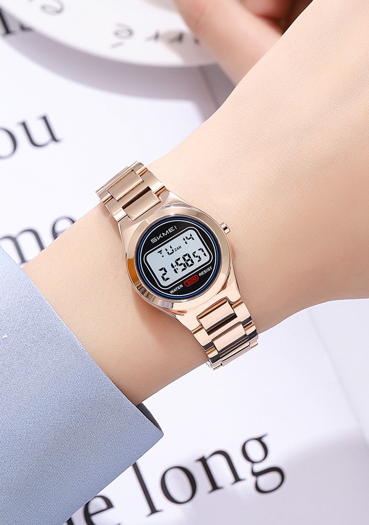 SKMEI 2334 small ladies women bracelet watch girl gift digital gold plated luxury watch for women stainless steel 2024